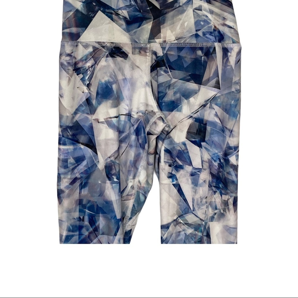 Evolution and Creation Geometric Ice Print Legging - Picture 3 of 10